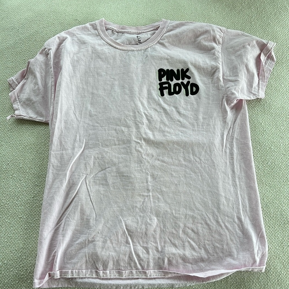 XL Urban outfitters Pink Floyd T shirt. New condition worn 2-3 times.